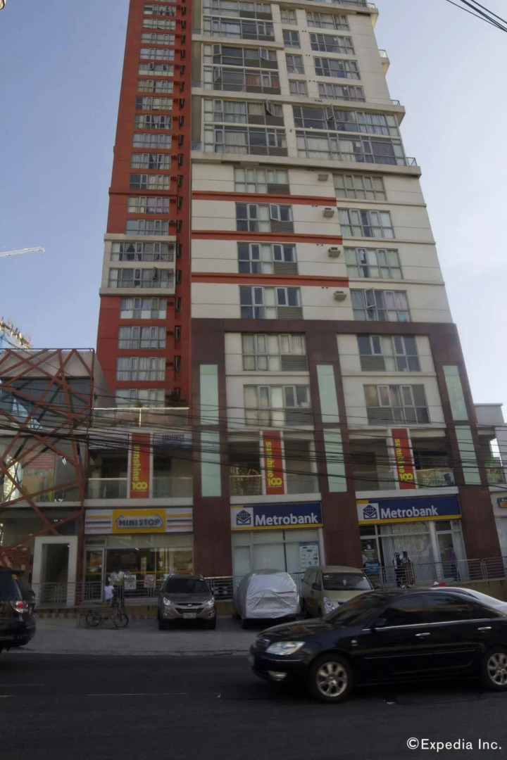 Sunshine City Suites