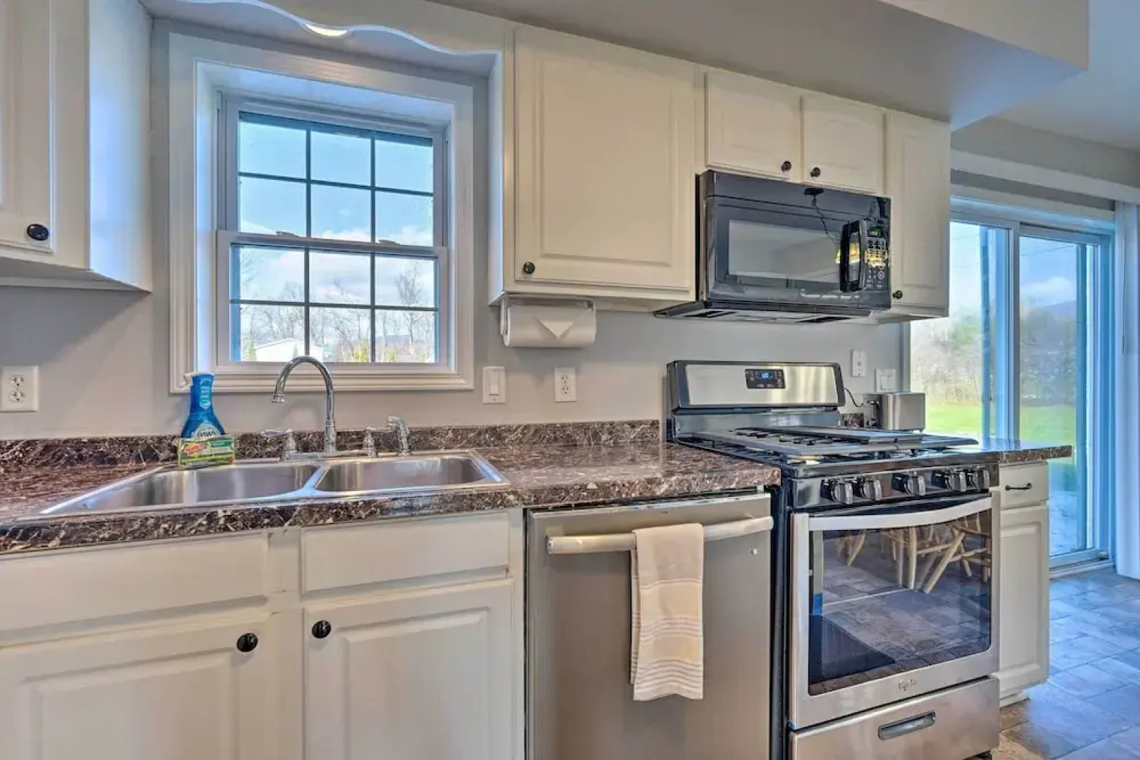 Spacious Home Near Bromley Mountain Ski Resort!