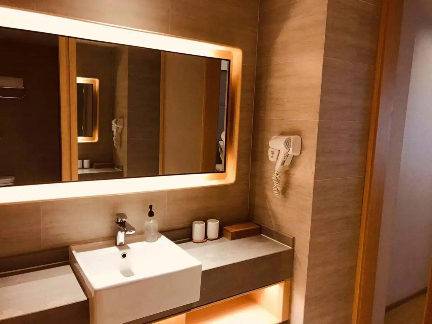 Ji Hotel Harbin Dingxiang Building