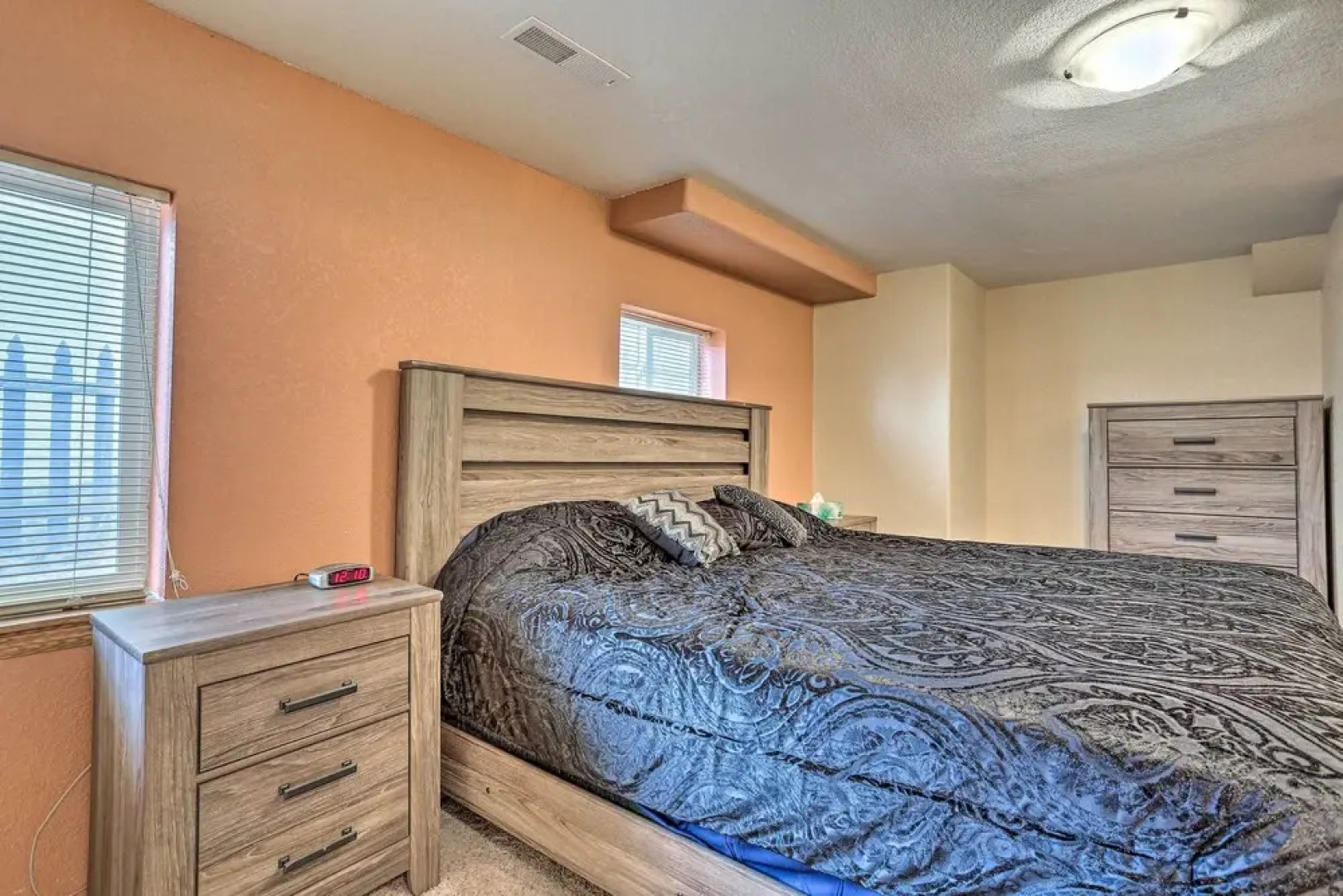 Lead Apartment ~ 5 Mi to Terry Peak Skiing!