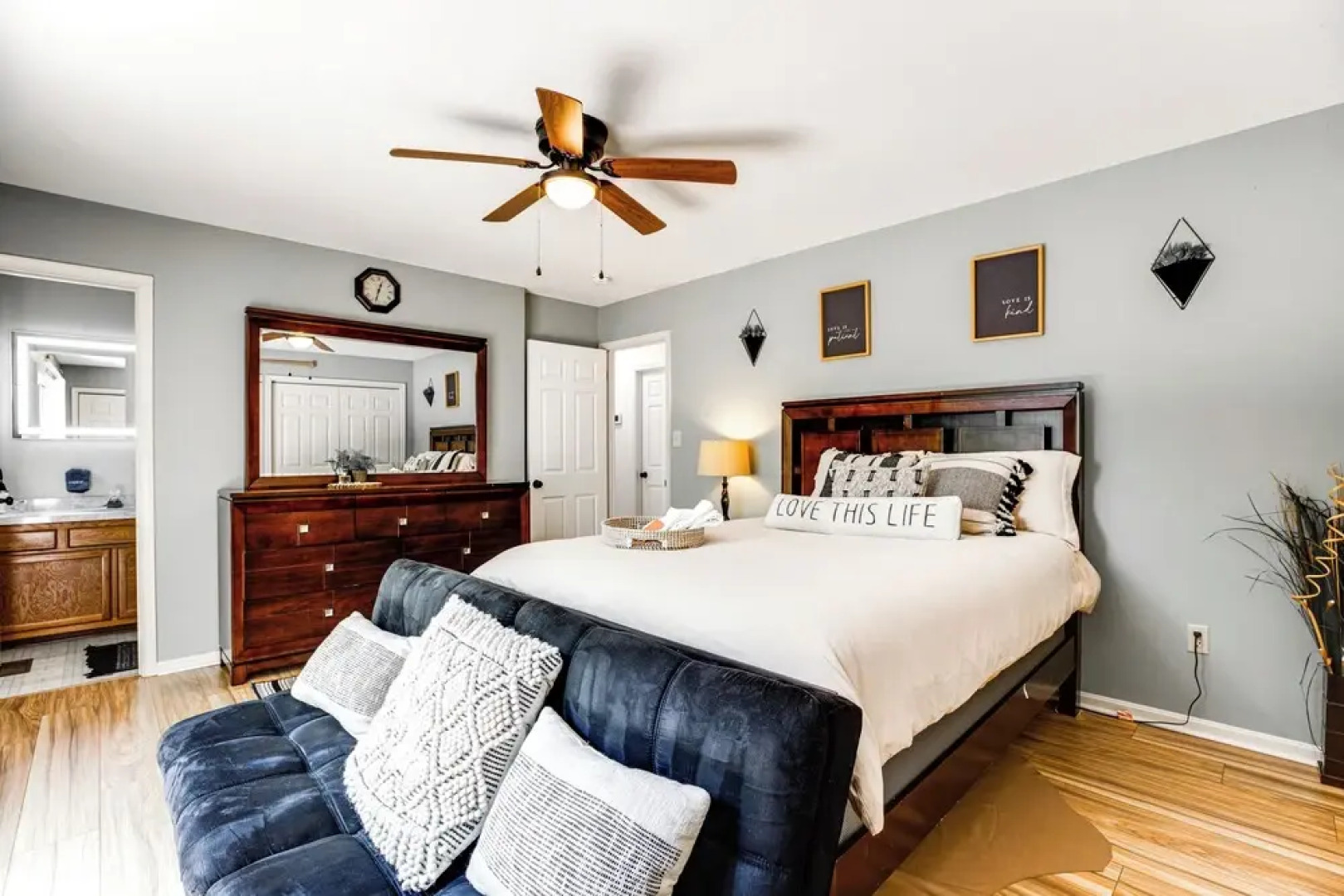 Lakefront Maryland Cabin w/ Fire Pit, Grill & Deck