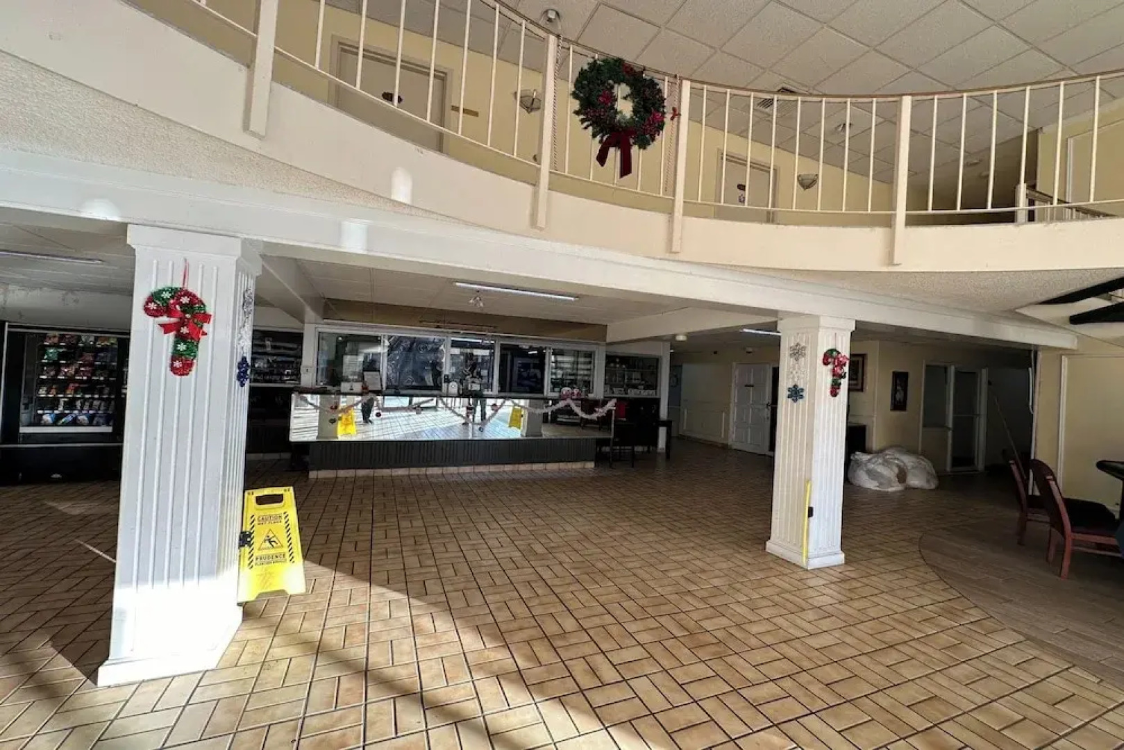 River Valley Inn and Suites By OYO