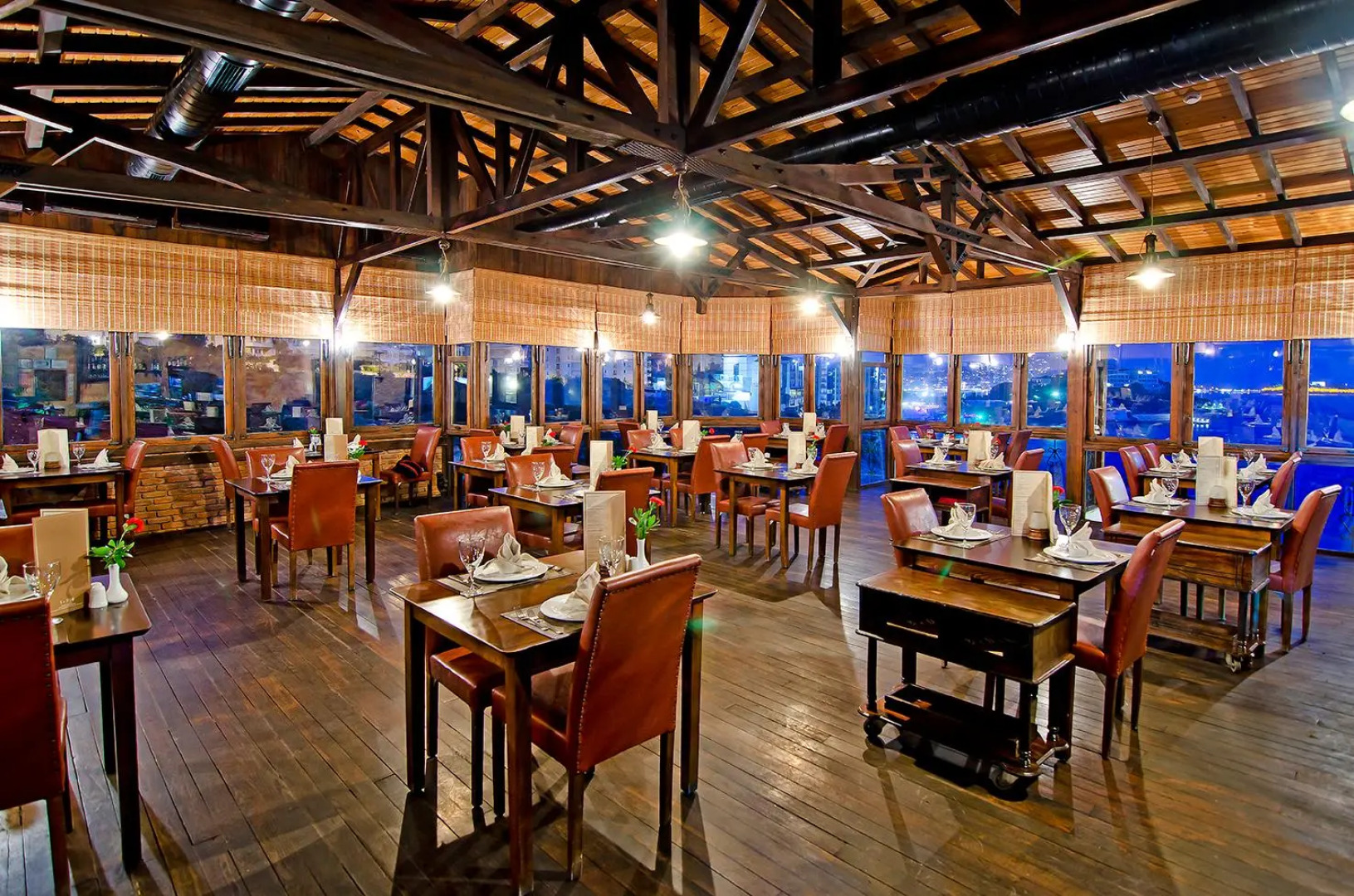 Korumar Deluxe Hotel