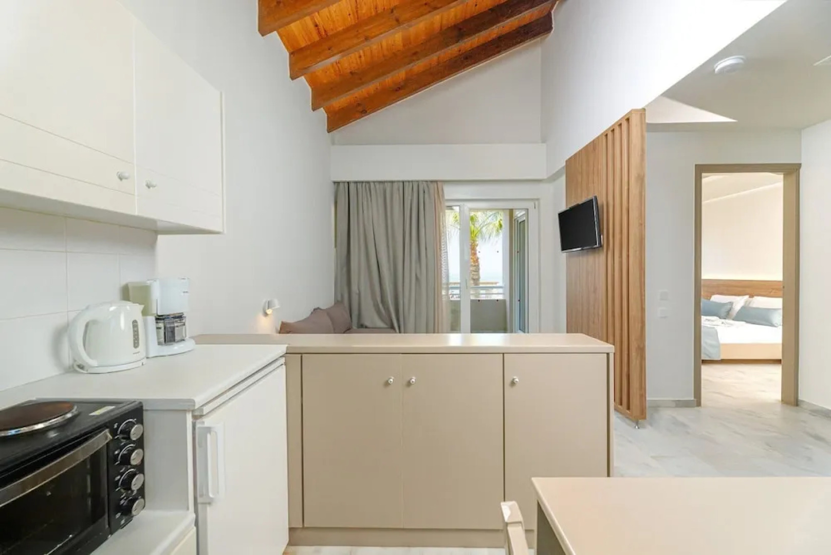 Kostakis Beach Hotel