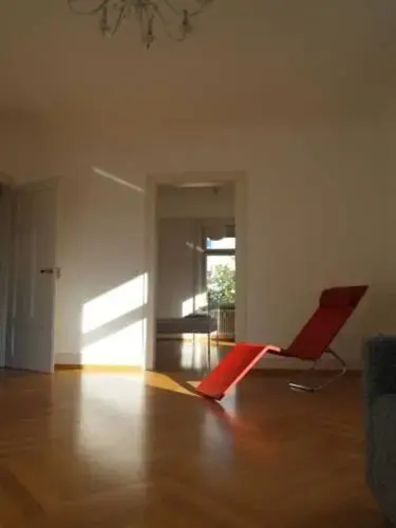 Stilvolle Wohnung mit Garten