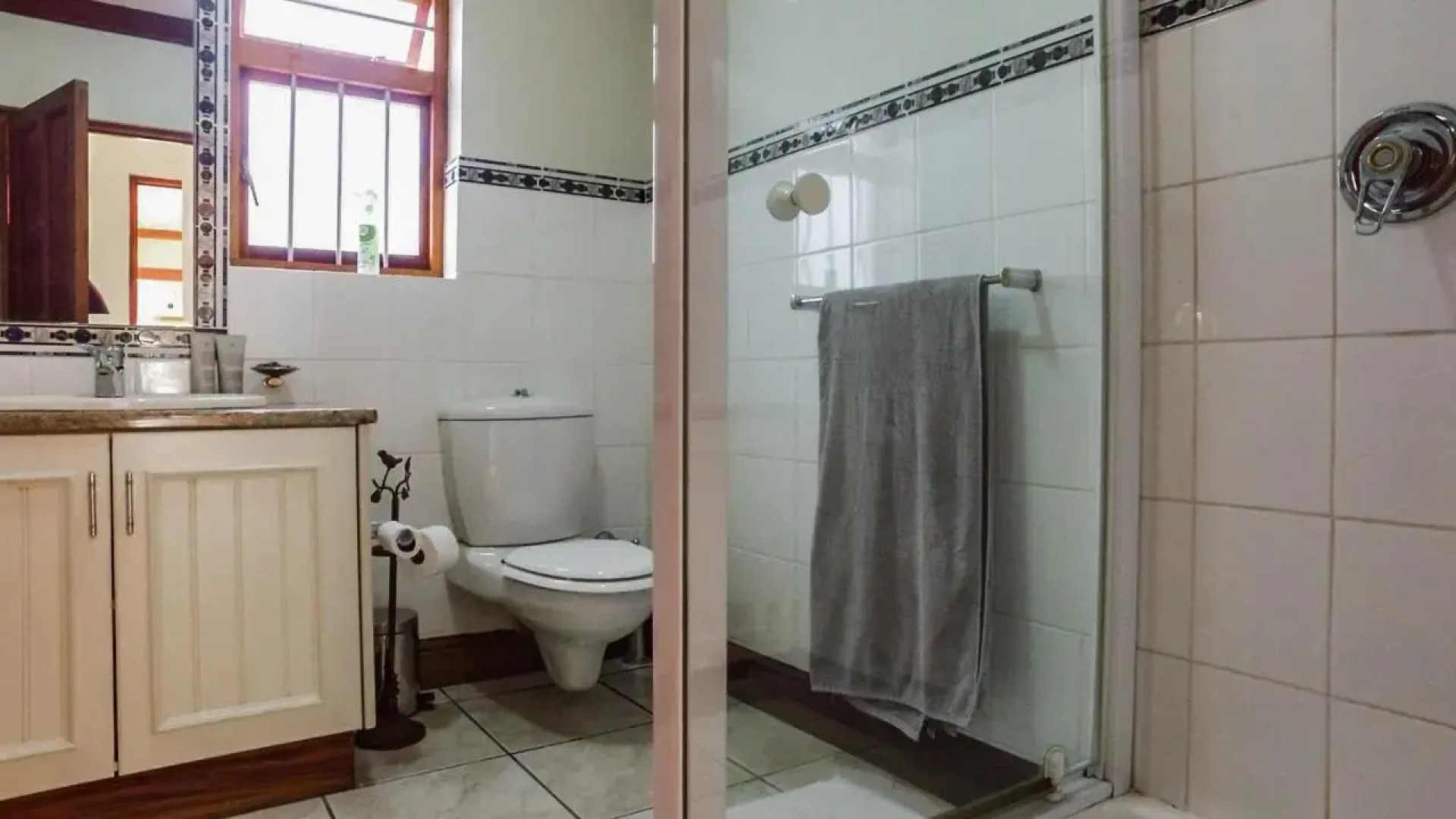 Pearl View Guest House