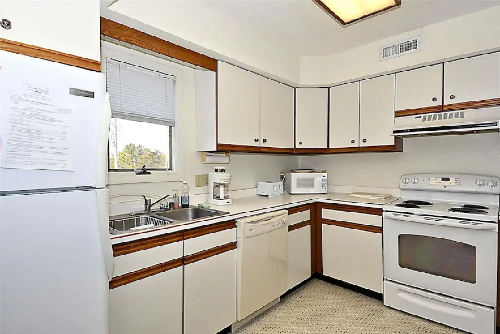 2 Swedes Street Bermuda Sea Mist Community by Long & Foster