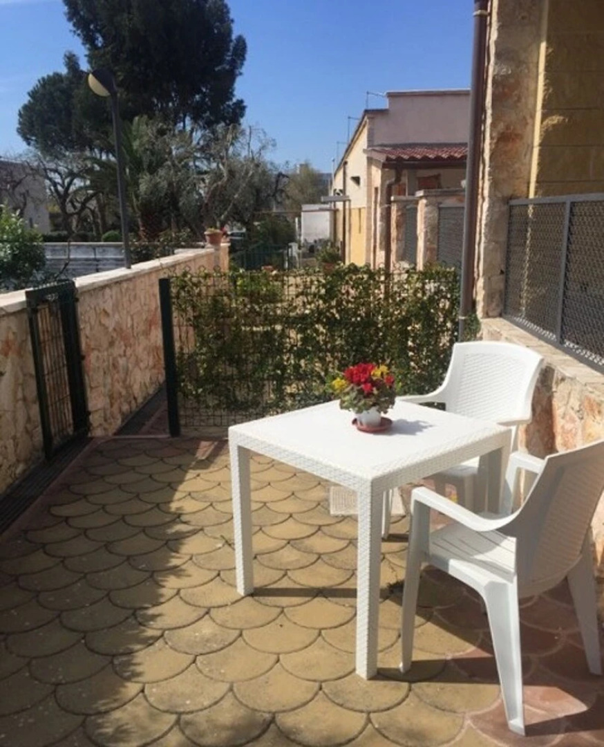 House With 2 Rooms in Grottaglie, With Pool Access, Furnished Terrace