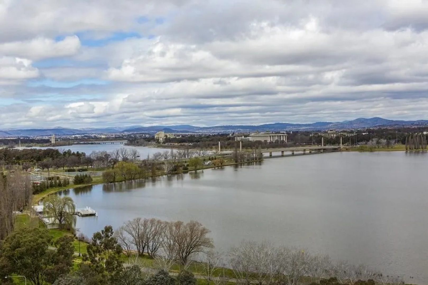 Accommodate Canberra - Nishi