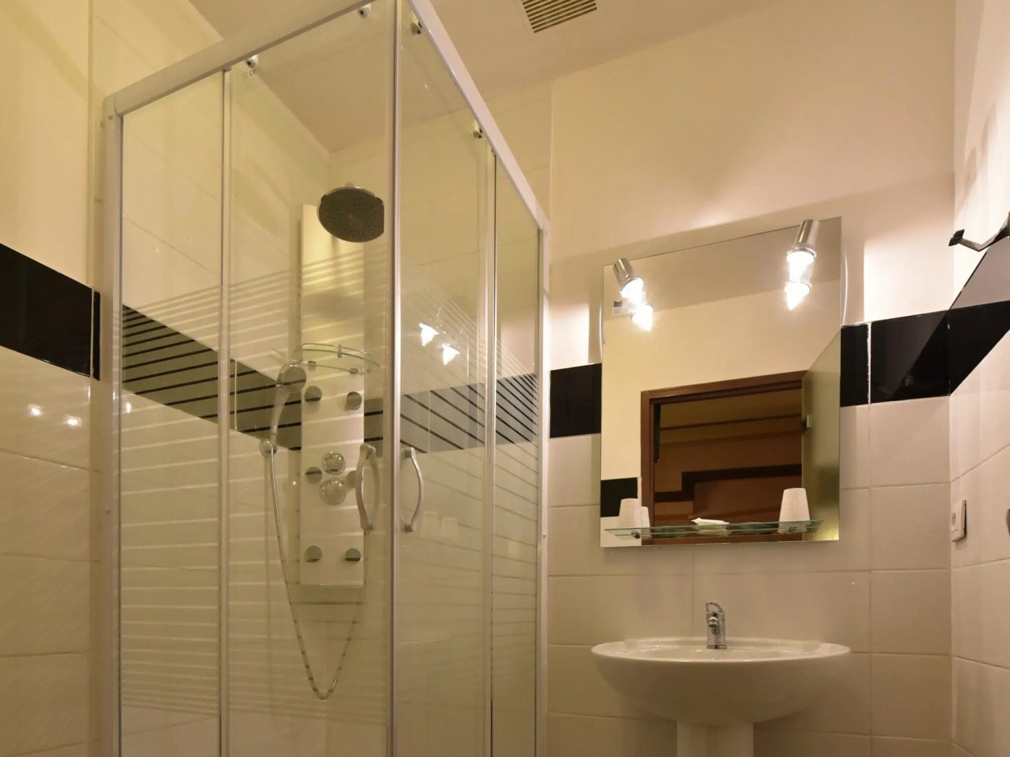 Logis Hôtel Saint Jacques