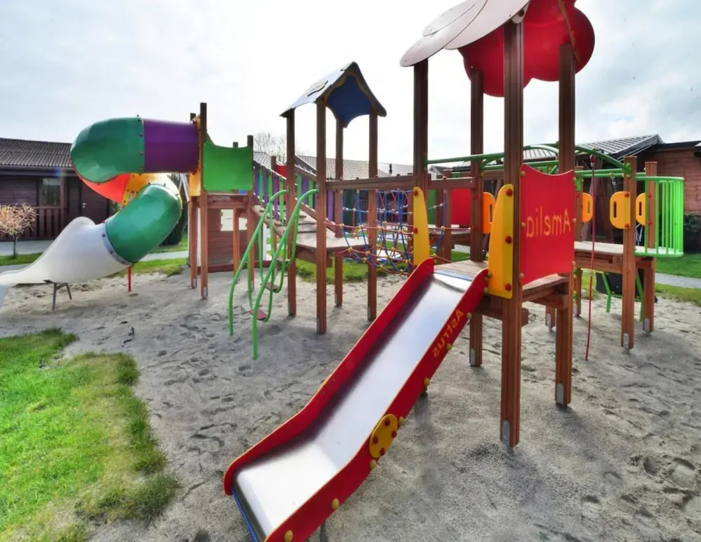 Comfortable Holiday Home With a Terrace, Ustronie