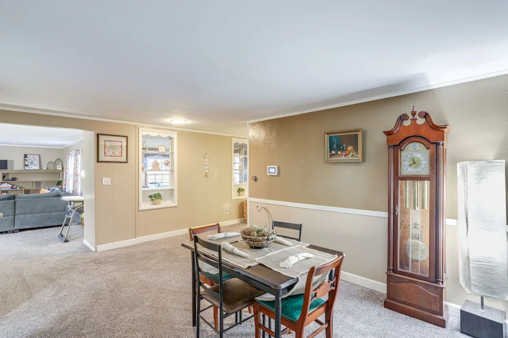 Central & Private Milan Home ~ 10 Mi to Sandusky!