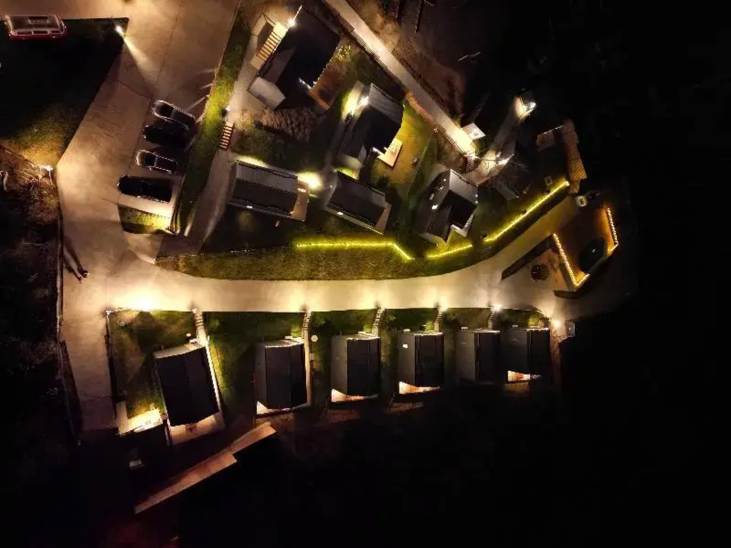 Moon Village Comarnic