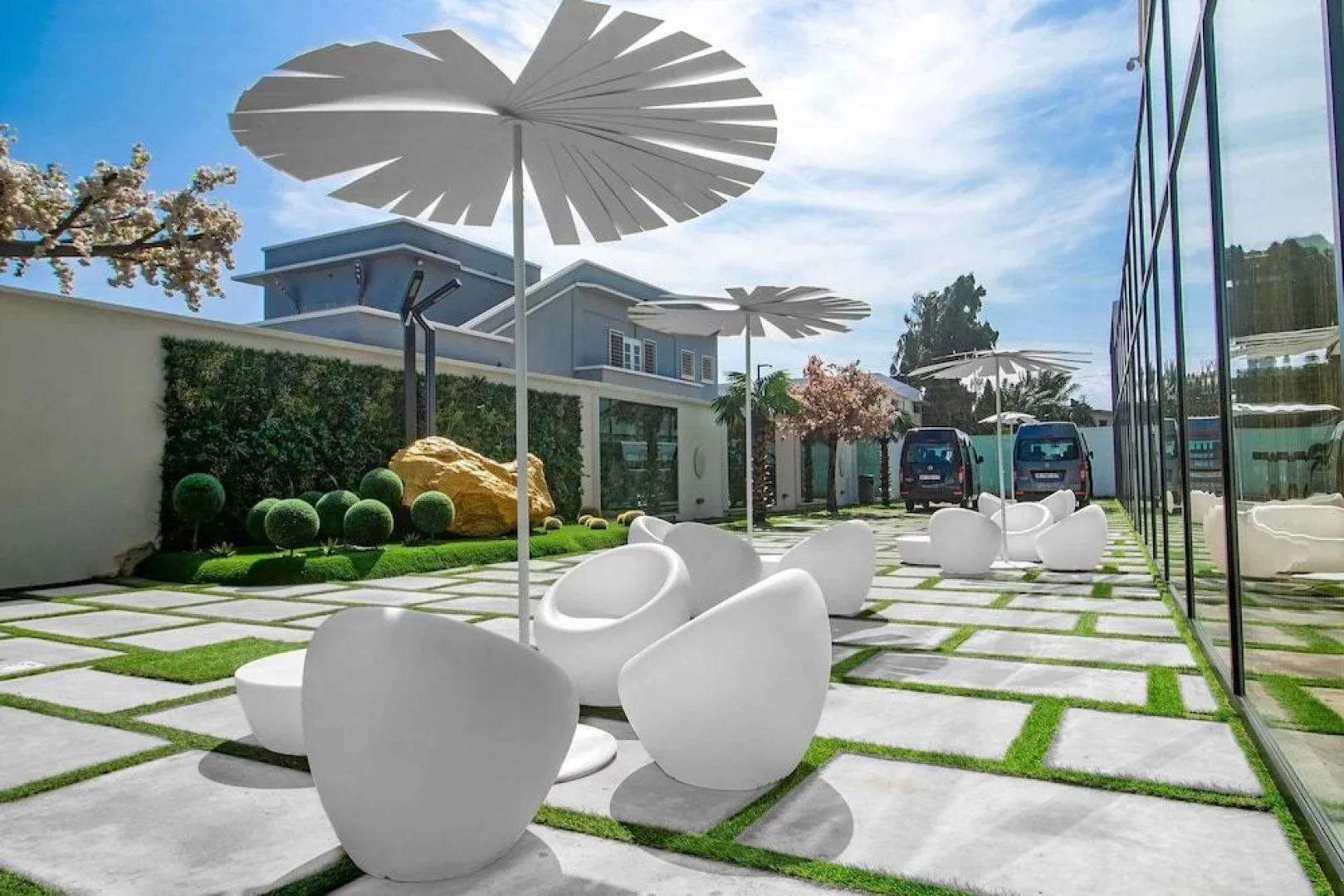 No 1 Oxford Street Hotel And Suites