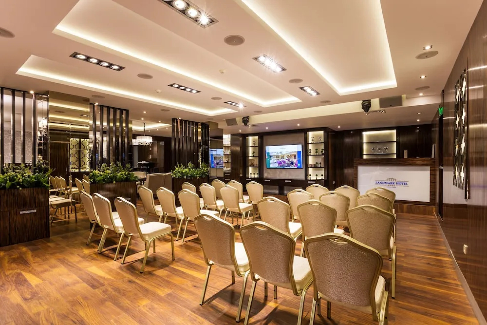 Landmark Creek Hotel & Wellness