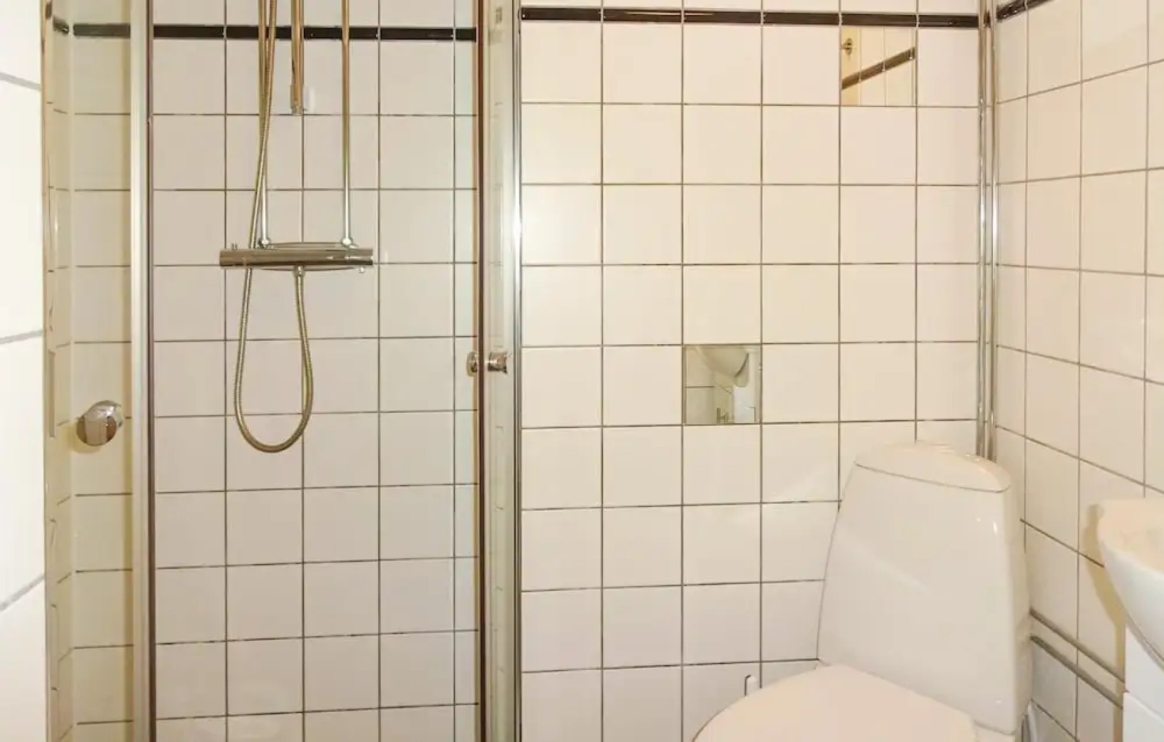 Beautiful Home in Sölvesborg With 5 Bedrooms, Sauna and Wifi