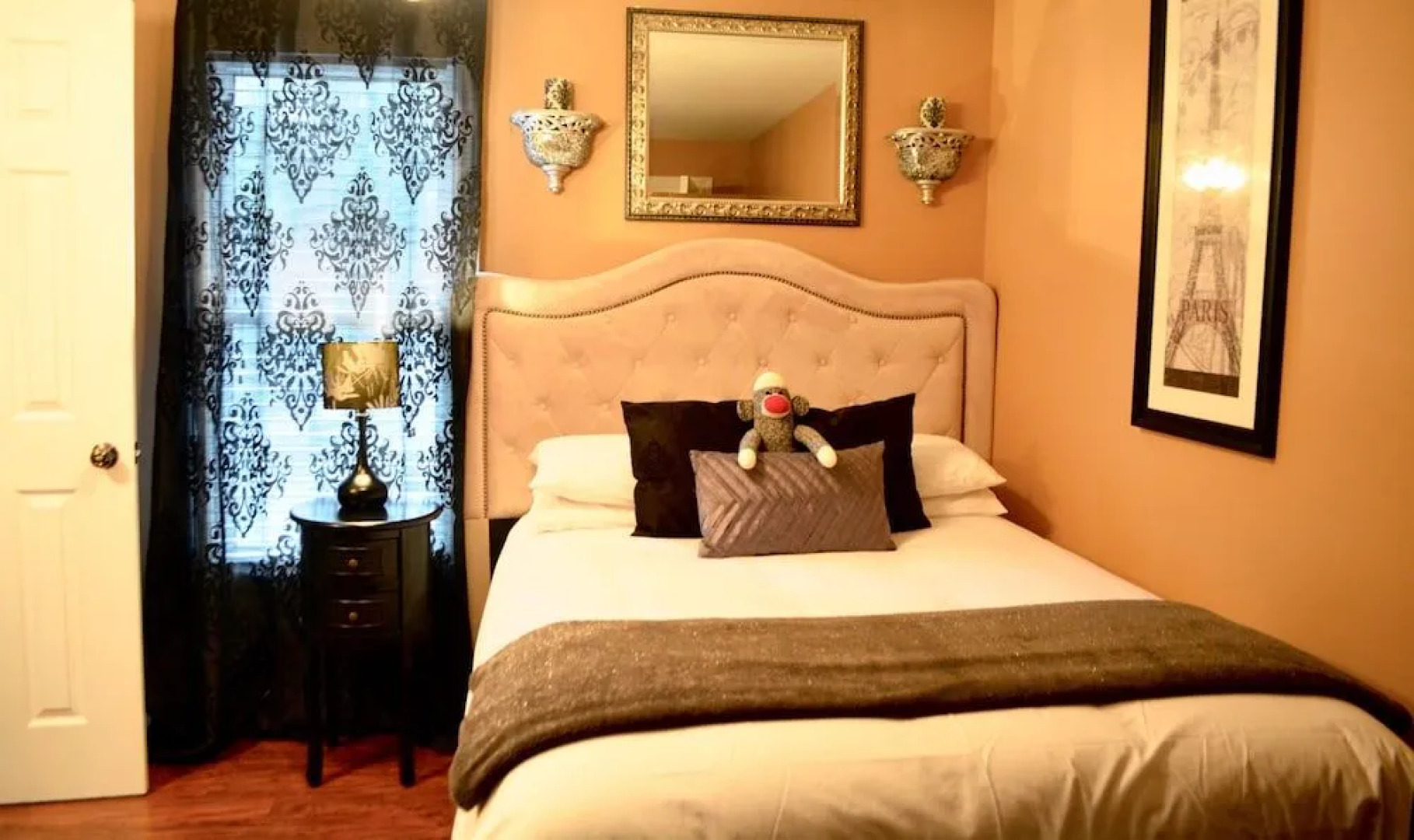 Distinctive Inns of Kingsville Inn136