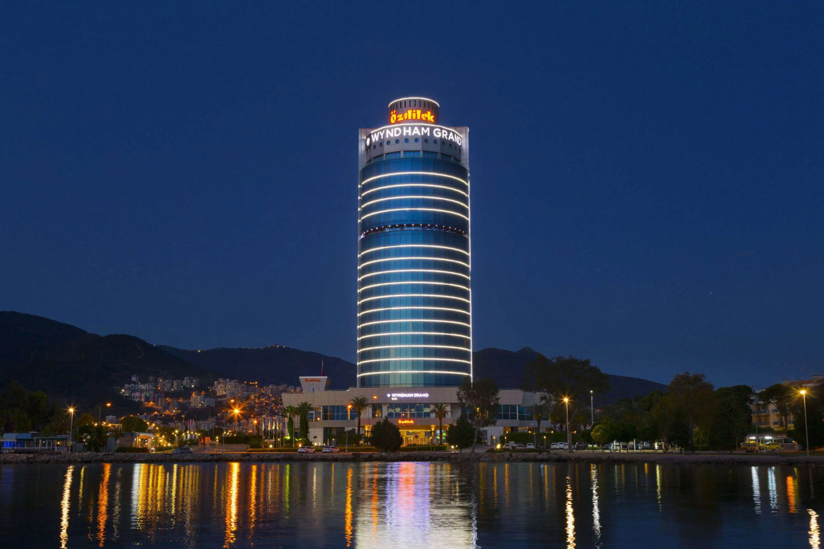 Wyndham Grand Izmir Ozdilek Thermal & Spa