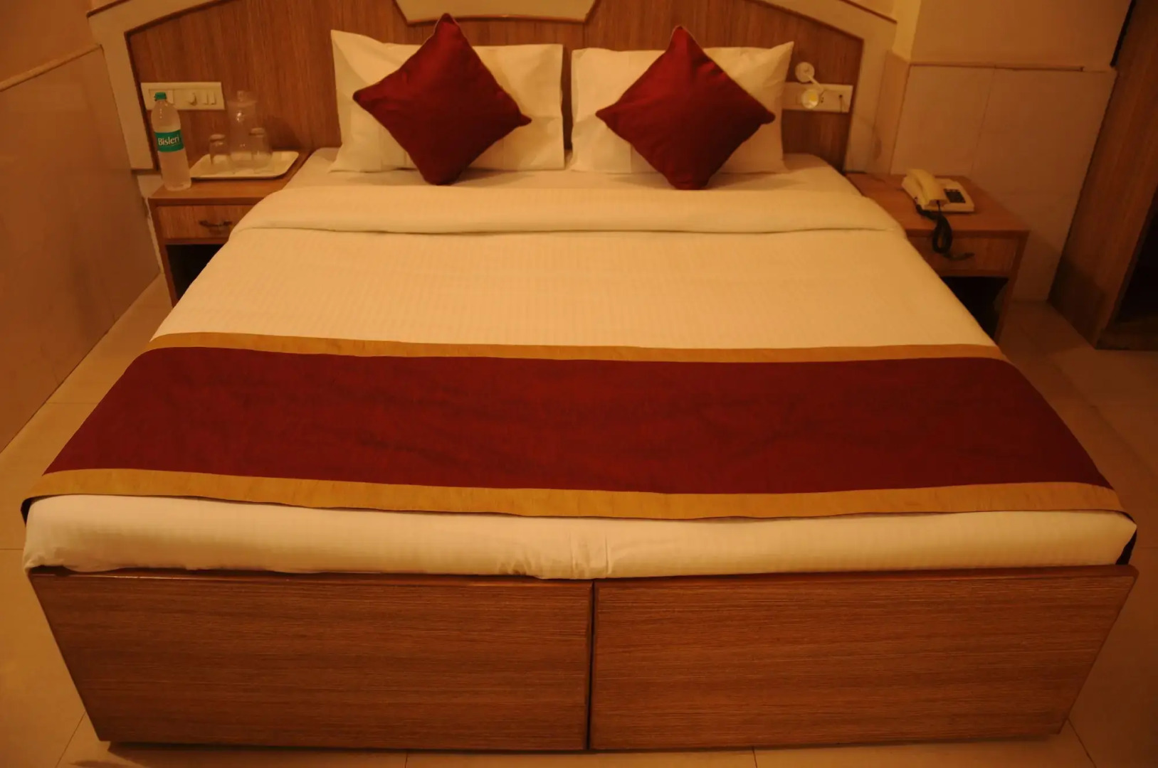 OYO 9633 Hotel Srinidhi Residency