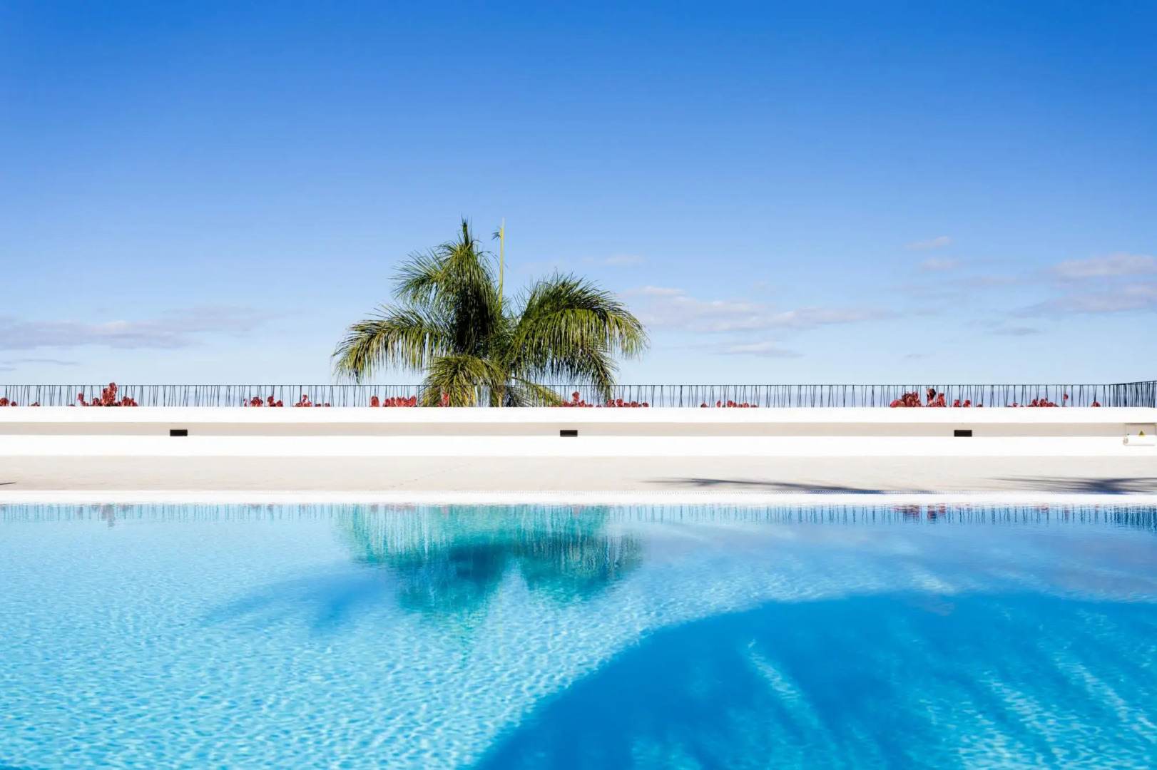 Home2Book Stunning La Quinta, Pool