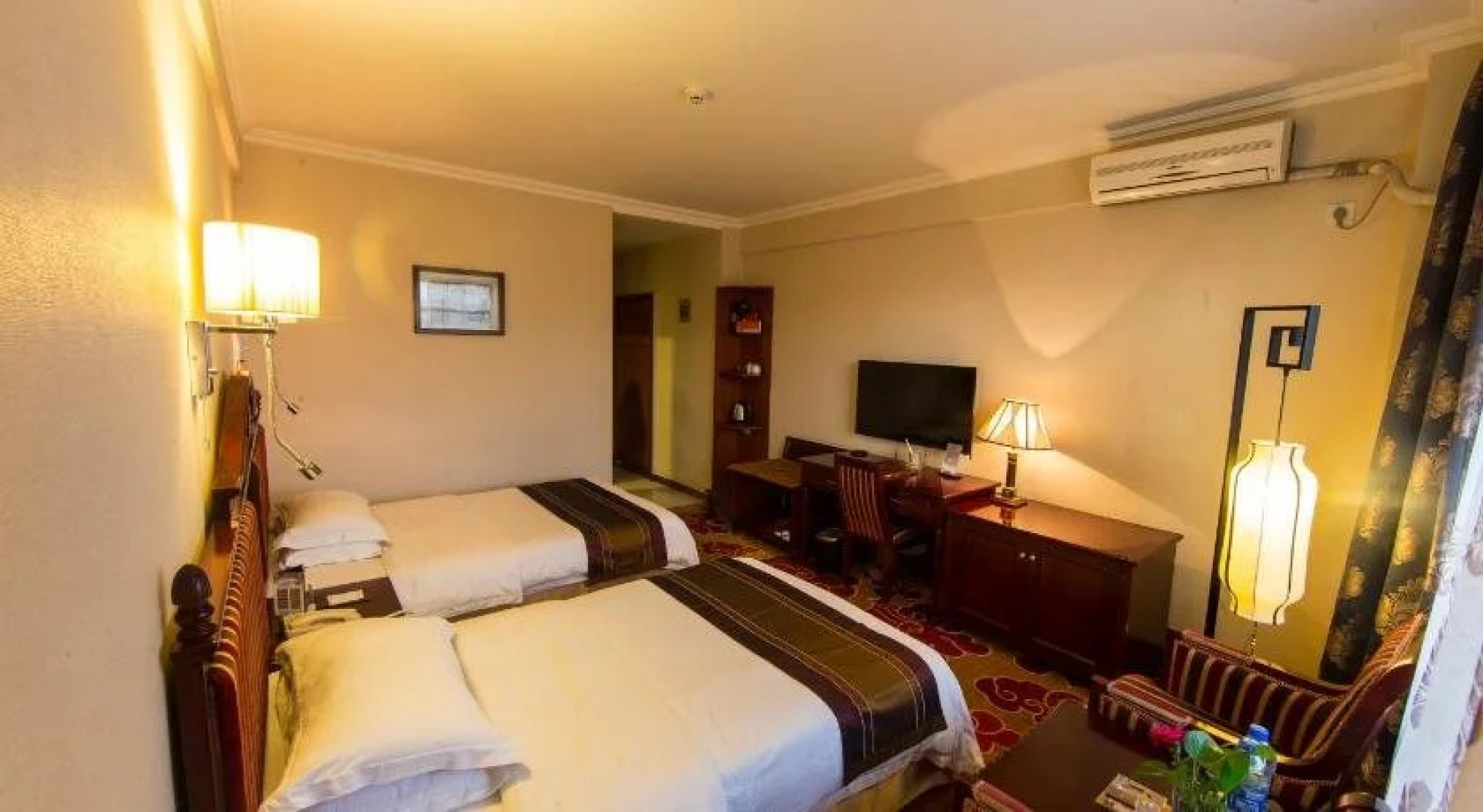 Dunhuang Legend Hotel - Dunhuang