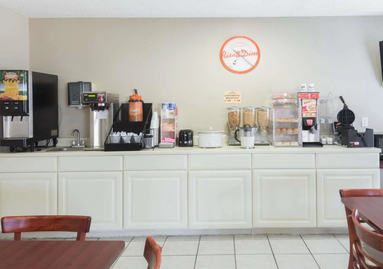 Baymont by Wyndham Iowa Lake Charles