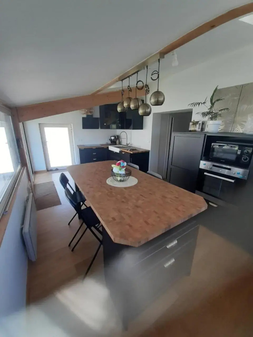 Chazey sur Ain, agréable petite maison de village