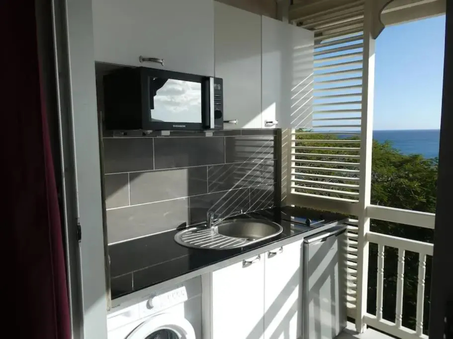 Appartement terrasse vue mer et piscine