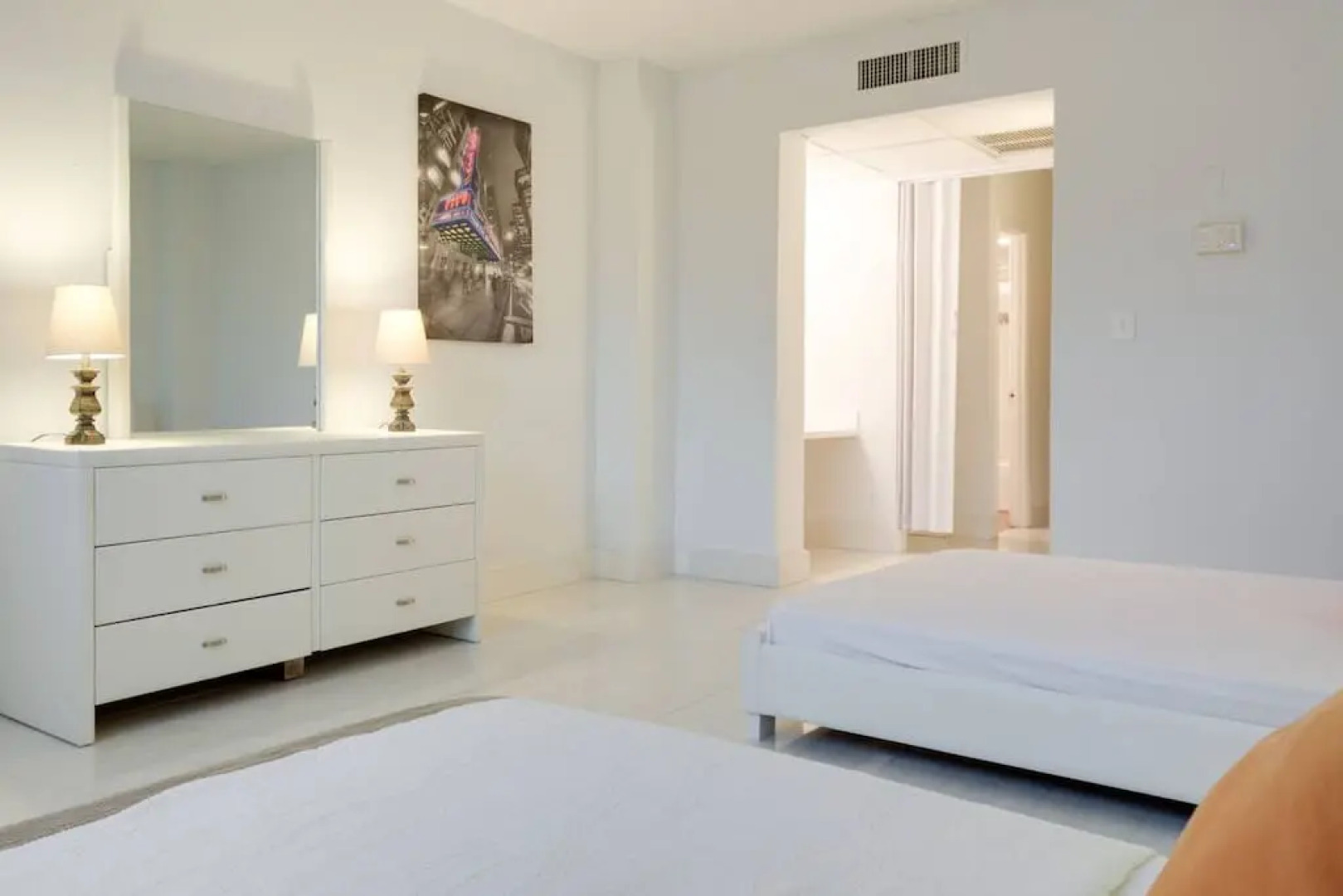 Lovely 3 BR unit by the beach- remodeled-STR-00604