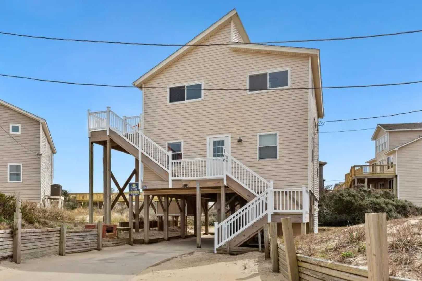 7148 Just Beachy 1 Min Walk to Beach