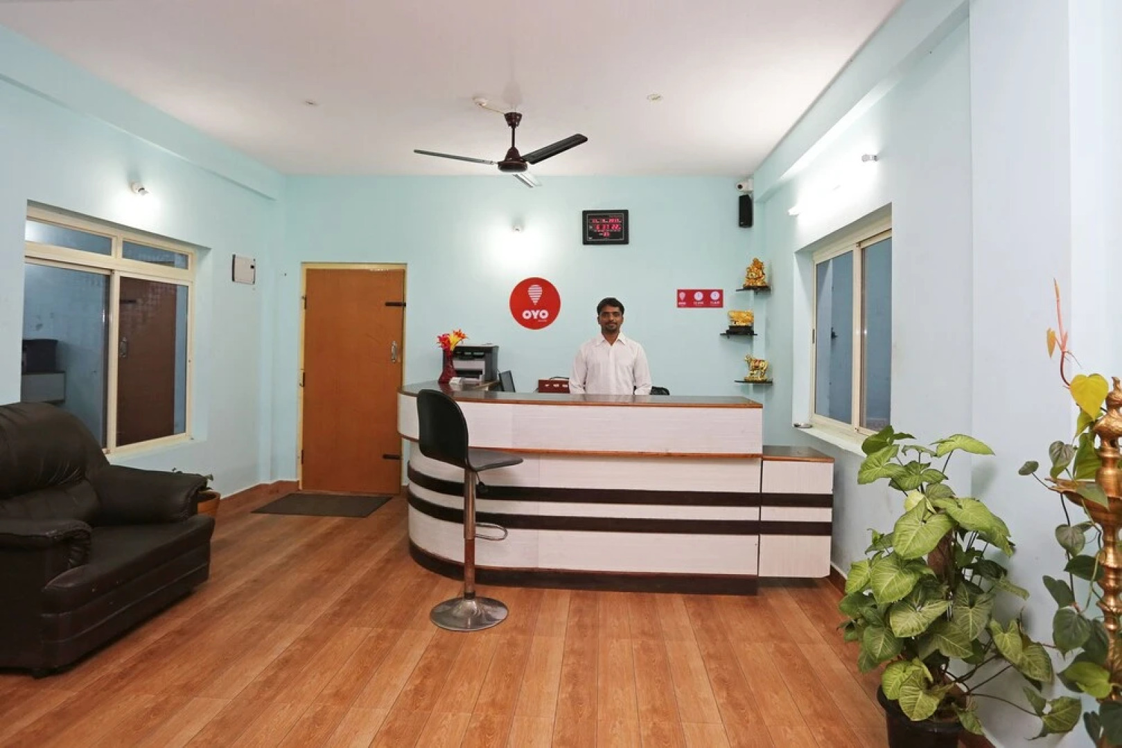 OYO 9592 Maharaja Palace Resort