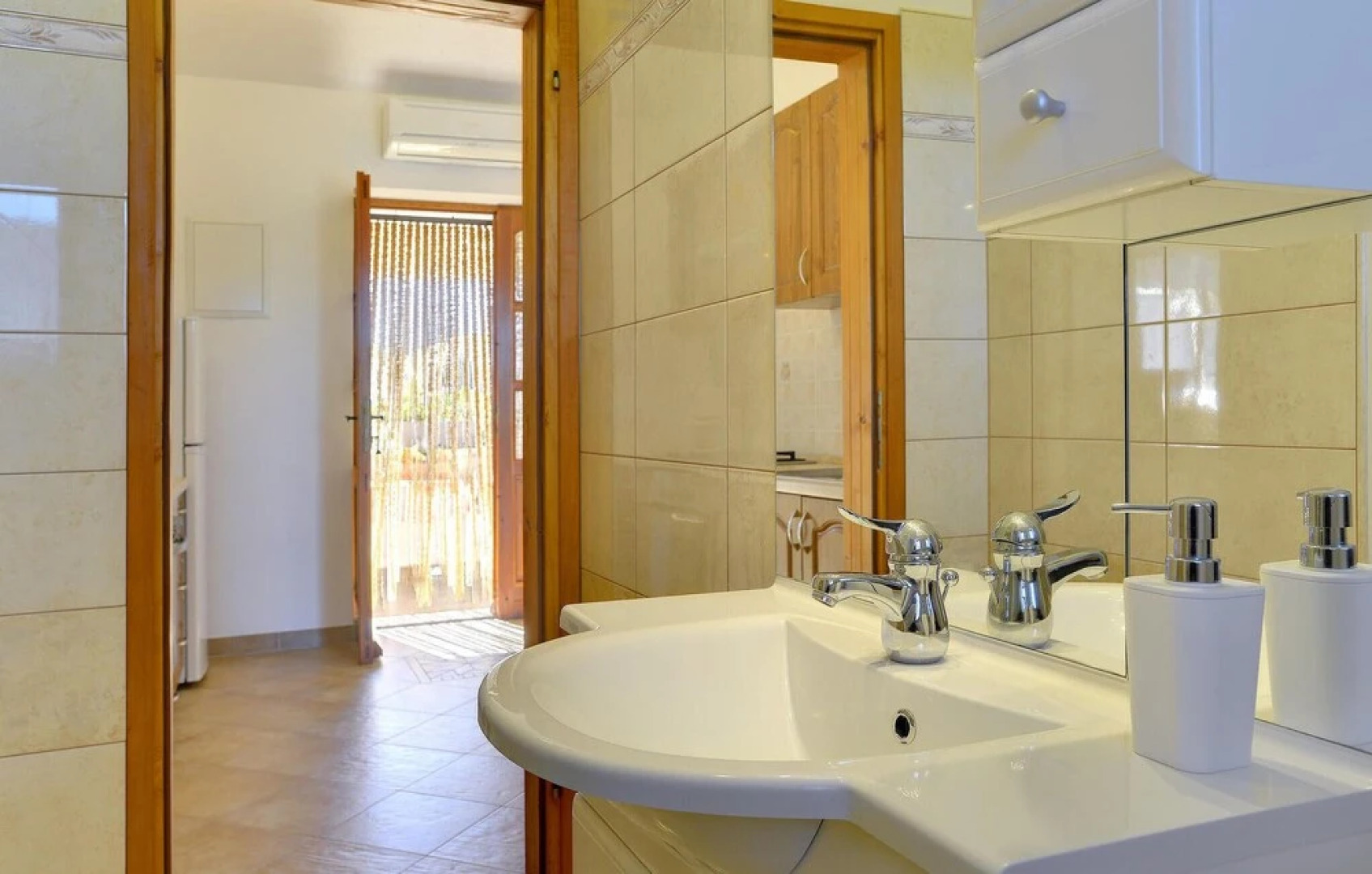 Amazing Apartment in Rakalj With 1 Bedrooms and Wifi