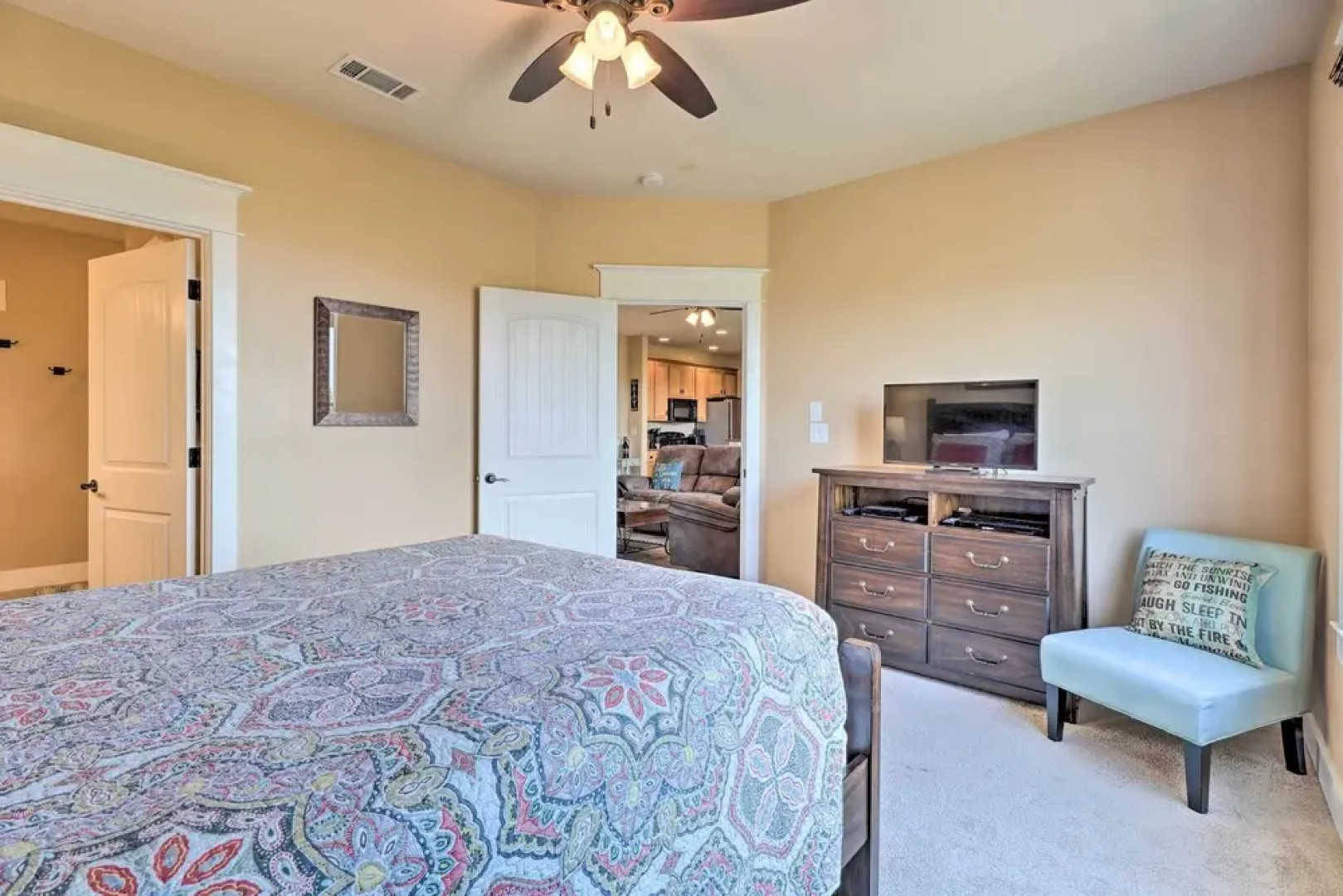 Lake Travis Condo W/ Resort Amenity Access!