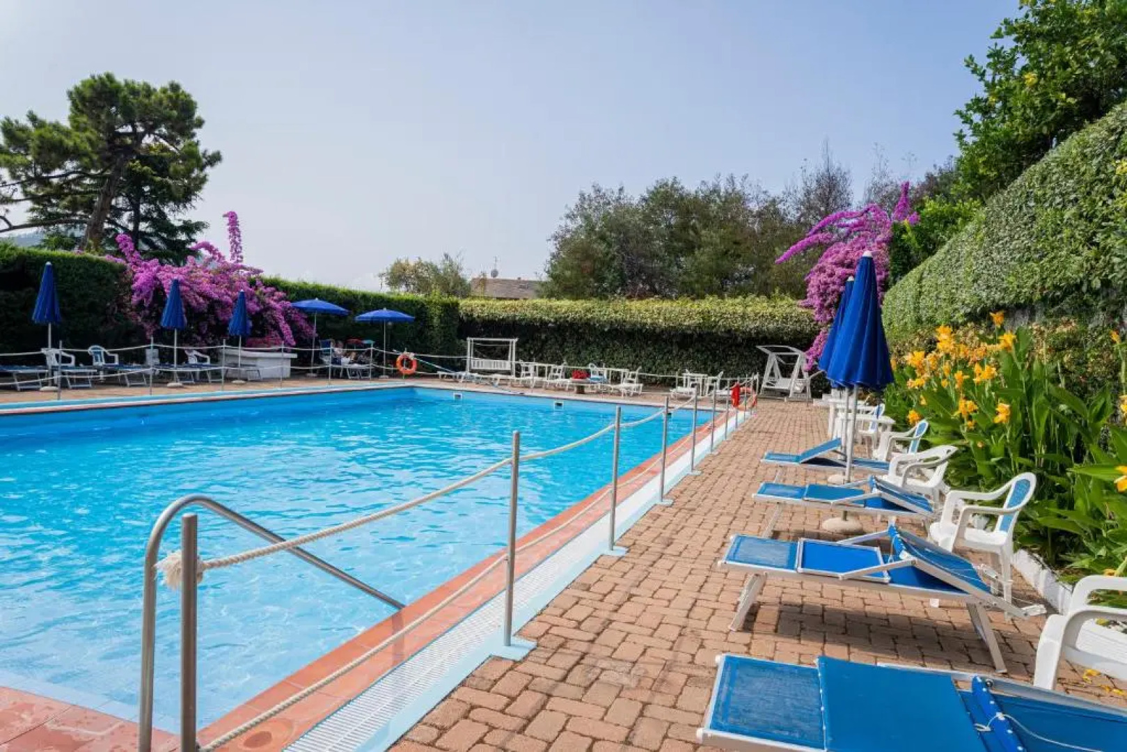 070 - Villa OLANDA con TERRAZZO VISTA MARE a 5 minuti SPIAGGIA con PISCINA CONDOMINIALE