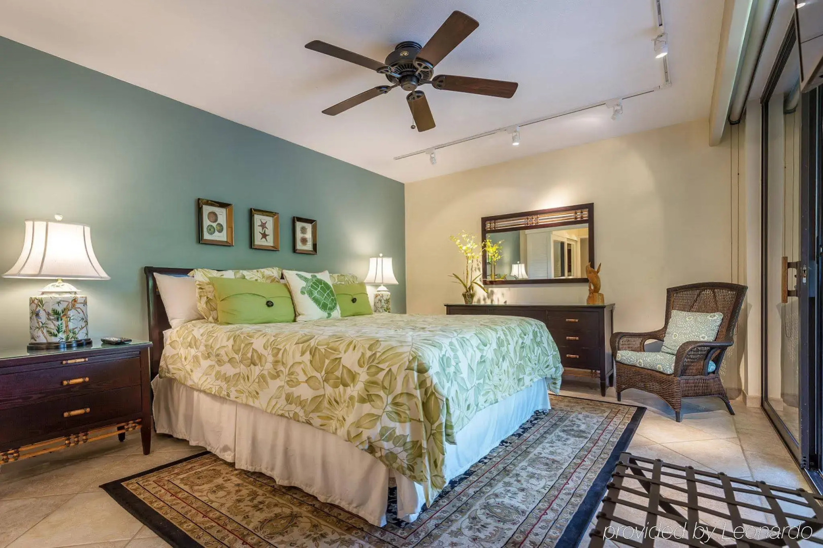 Polo Beach Club Vacation Rentals - APlus Resorts