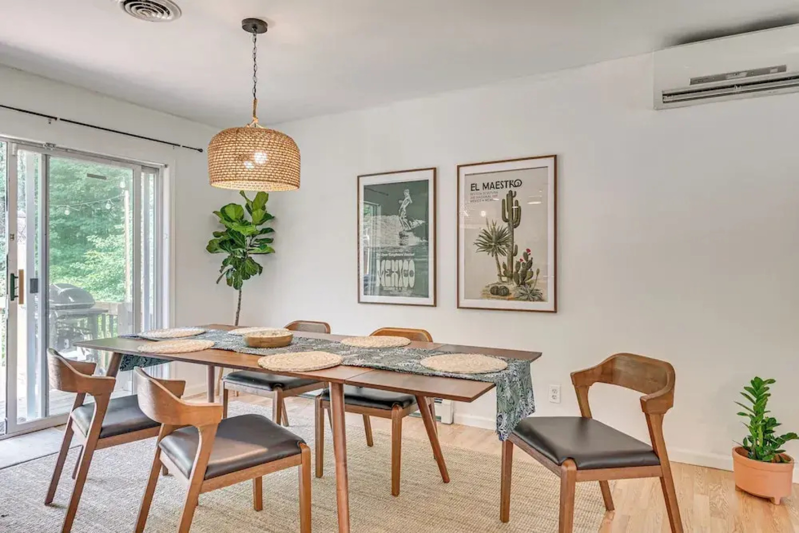 Family-friendly Saugerties Home w/ Hot Tub & Games