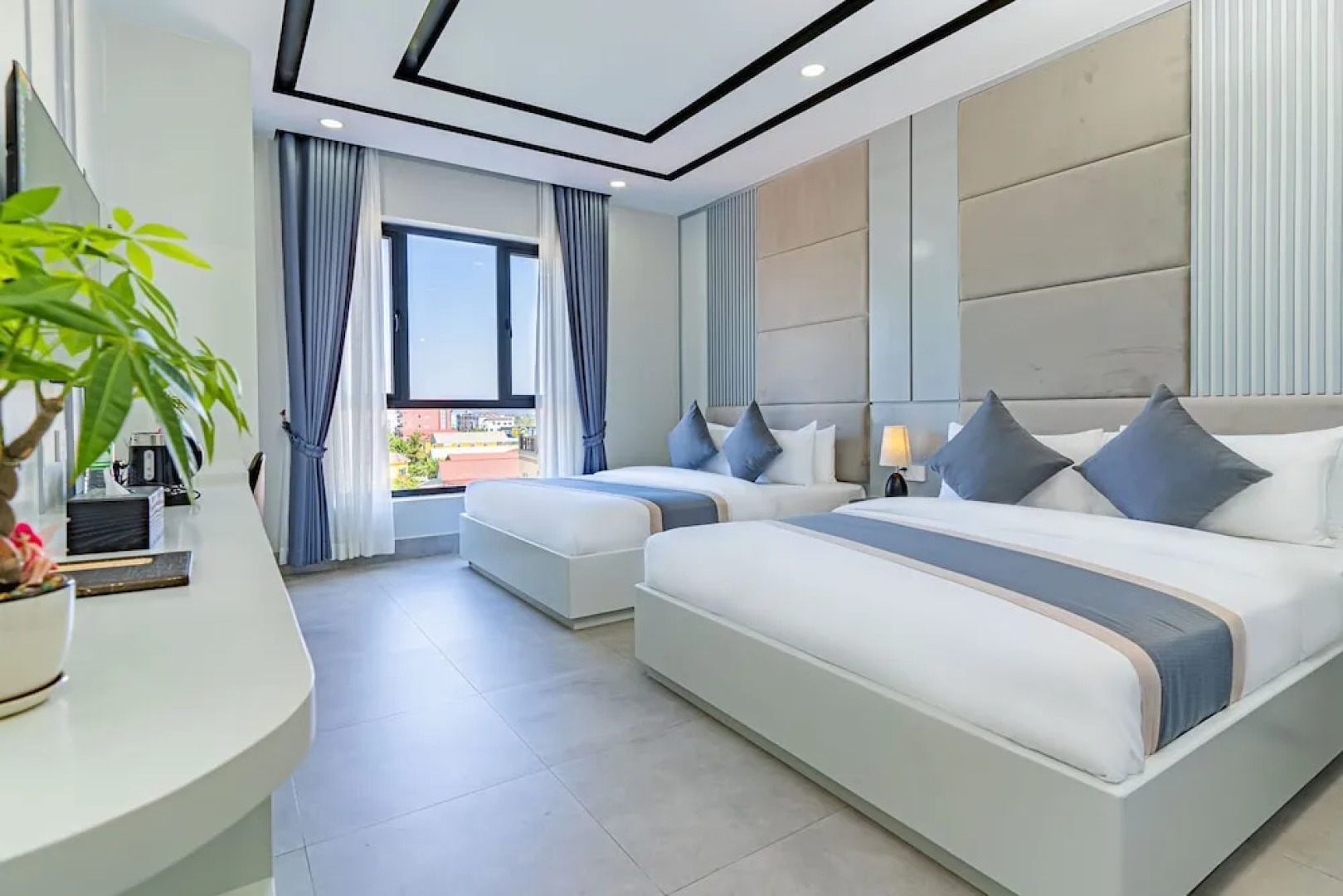 The Square Kampot Hotel