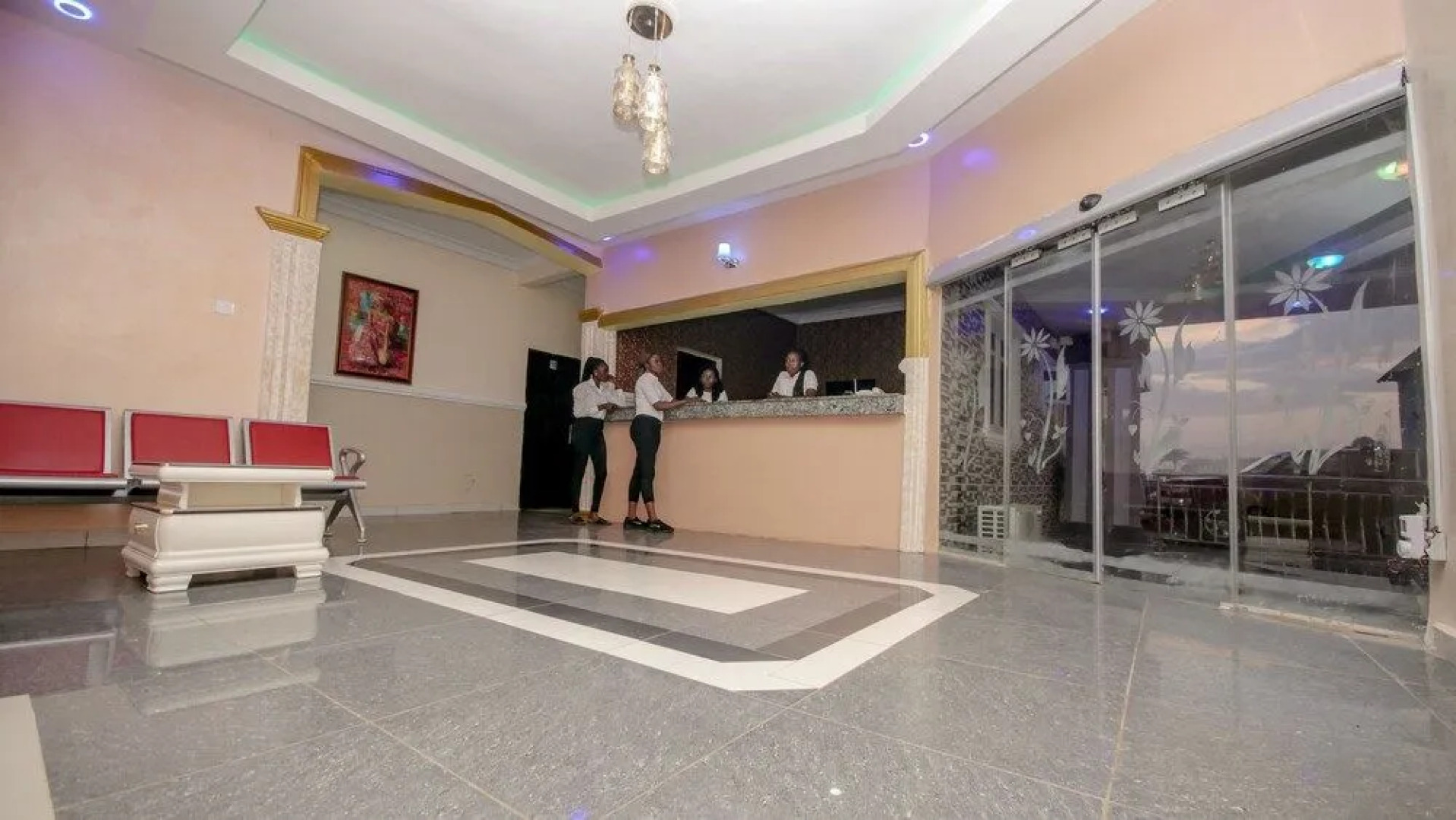 Govic T Hotel and Suites