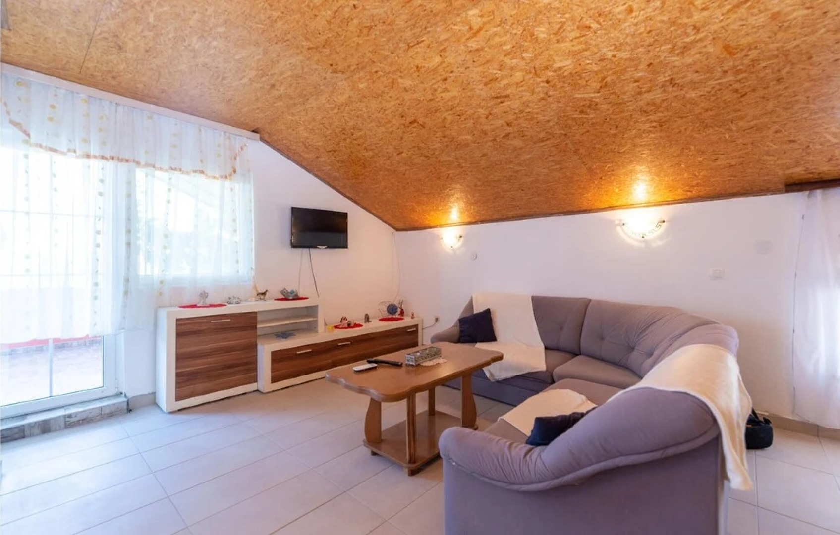 Nice Apartment in Benkovac With Wifi and 3 Bedrooms