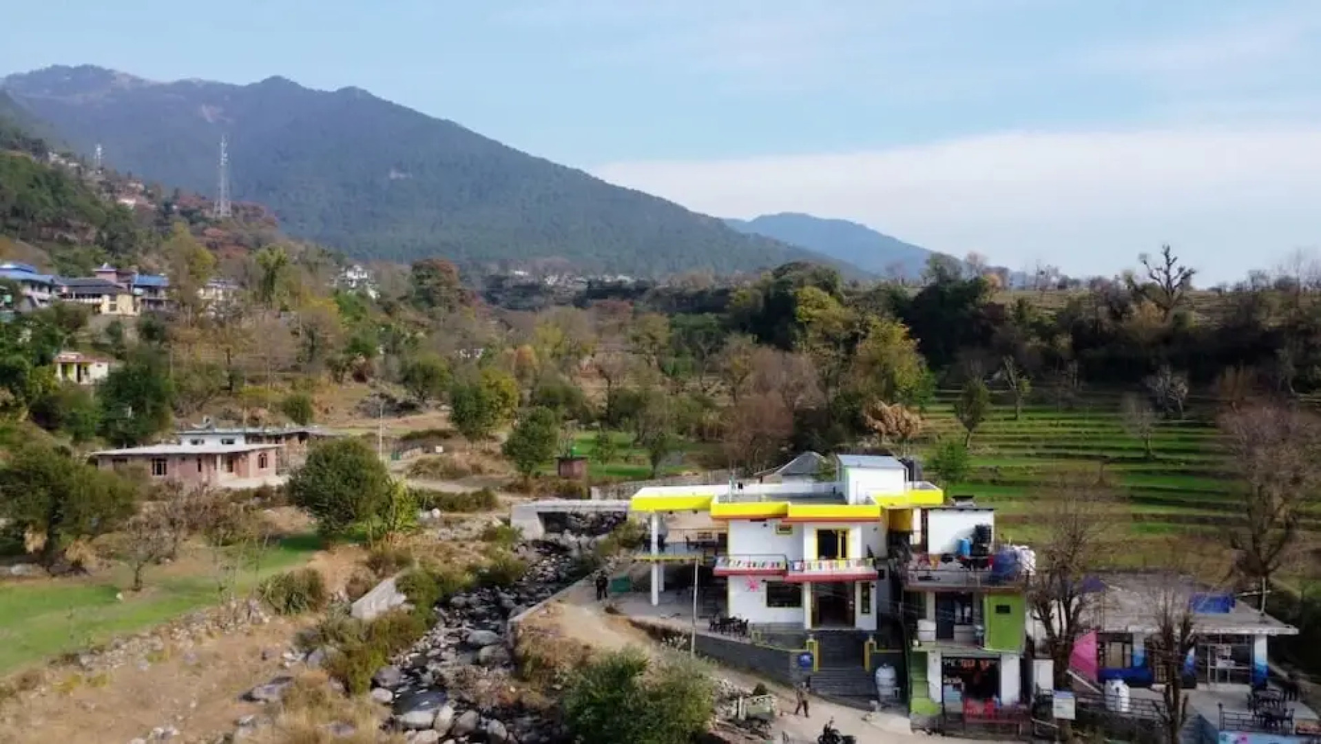 The Lost Hostels-Bir - Landing Site