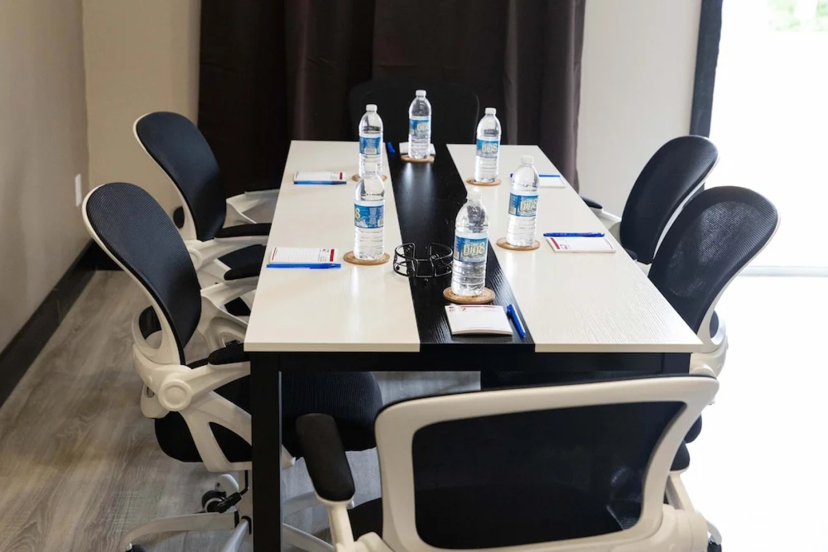 Motel 7 Inn & Suites