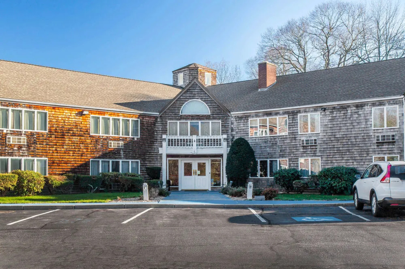 Econo Lodge Inn & Suites Groton