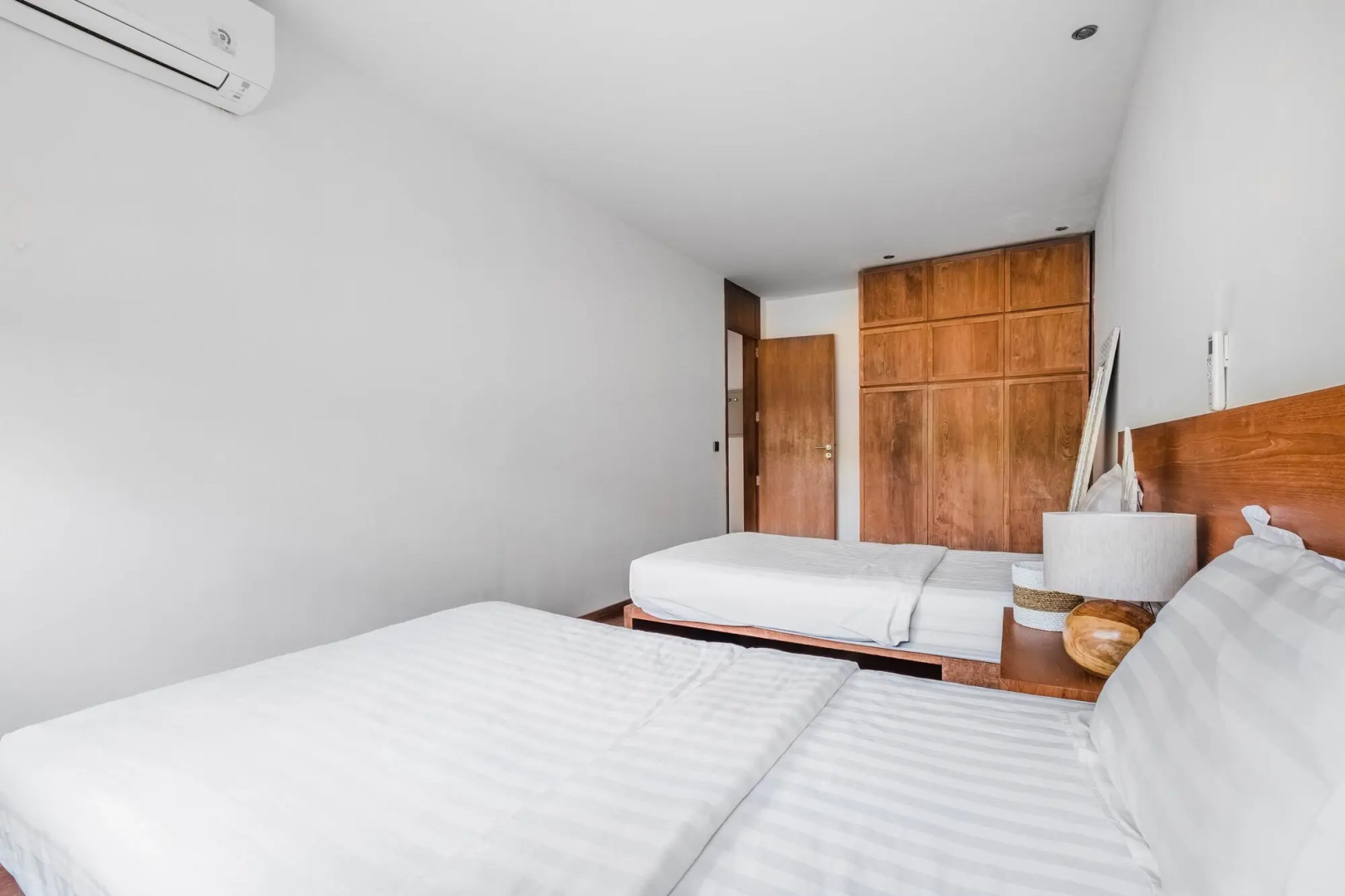 Jimbaran Balangan Beach Front Villa Nakar