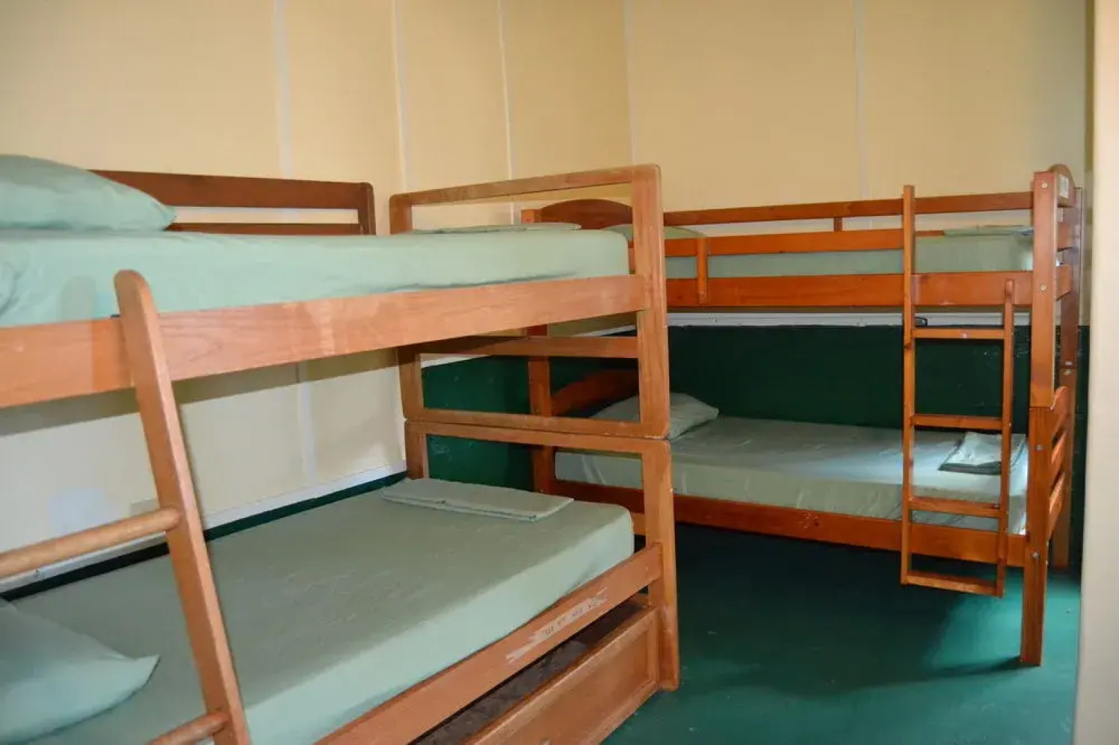 Wild Ginger Inn Hotel & Hostel