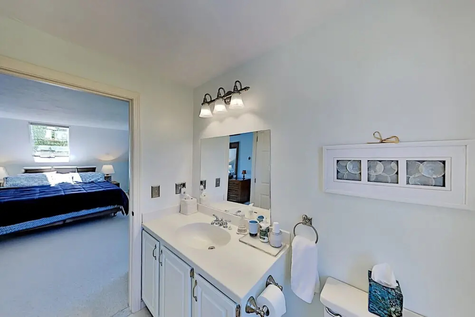 Spacious Wooded W/ Deck & Alfresco Dining 3 Bedroom Home