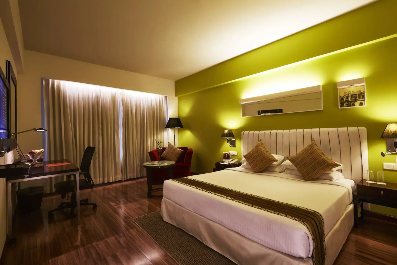 Vivanta Vijayawada, MG Road