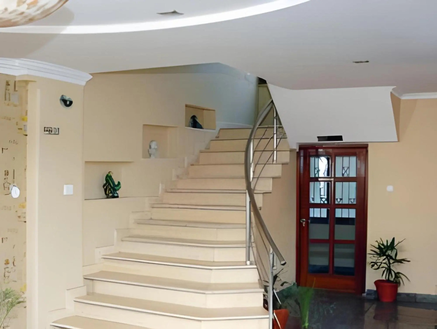 The Regent Palms Hotel