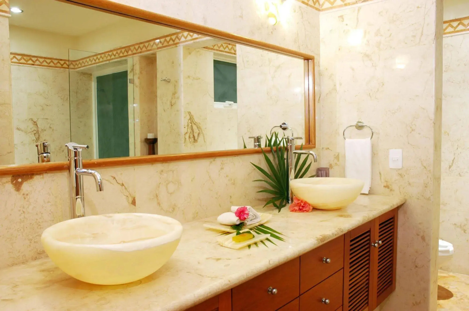 Porto Playa Condo Hotel & Beachclub