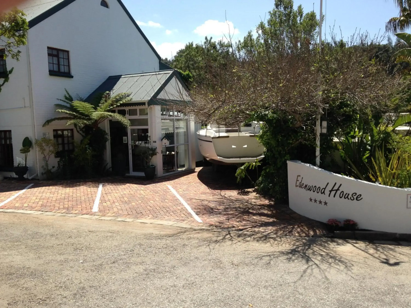 Edenwood Guest House