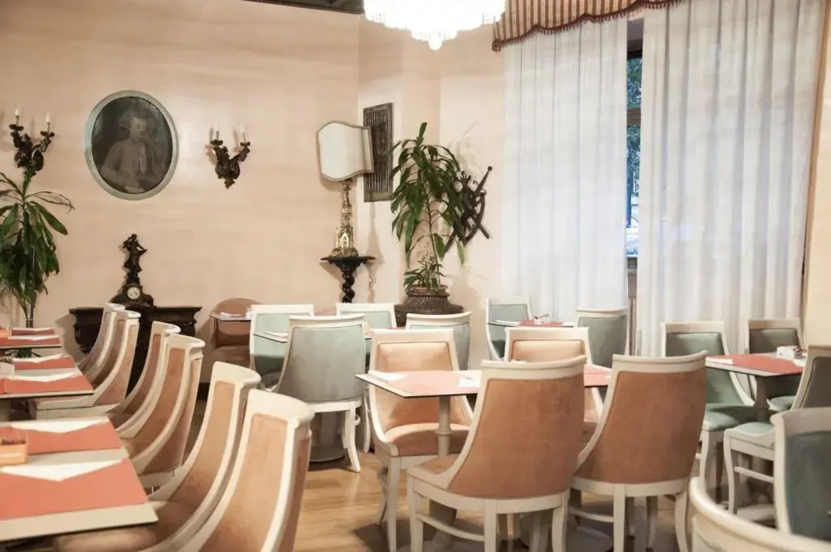 Отель San Guido Porta Volta